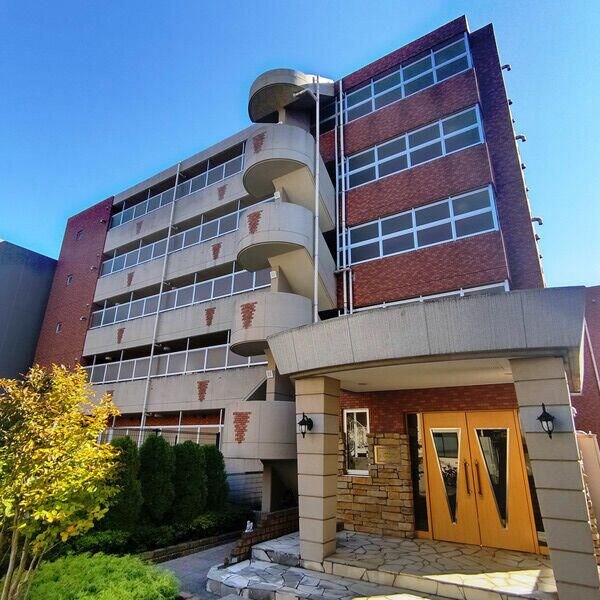 ＺＣＯ並木ビル２ＮＤの物件外観写真