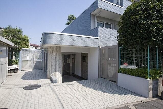 メゾンエクレーレ江古田の物件外観写真