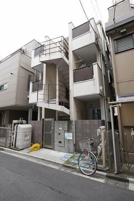 ラ・ルーチェの物件外観写真