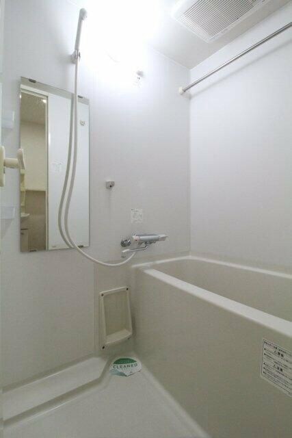 ＡＤＥＳＳＯ　ＳＨＩＭＵＲＡ　ＵＮＩＦＯＲＴ　ＤＥＳＩＧＮの物件内観写真