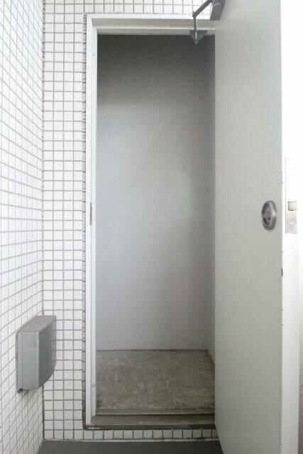 ＡＤＥＳＳＯ　ＳＨＩＭＵＲＡ　ＵＮＩＦＯＲＴ　ＤＥＳＩＧＮの物件内観写真