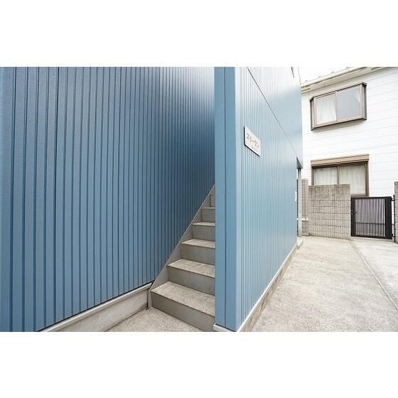 スリーワンの物件外観写真