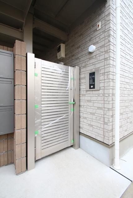 ファインオプト志村の物件外観写真