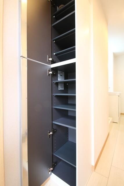 ファインオプト志村の物件内観写真