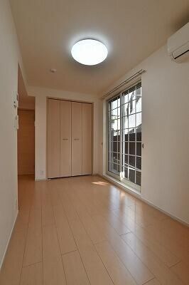 カーサ　プラシードの物件内観写真