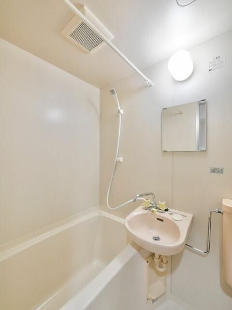 ミリオンステージ西早稲田壱番館の物件内観写真