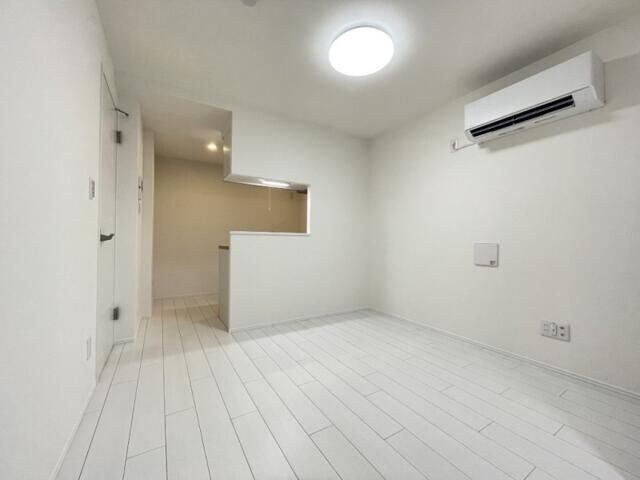 ＢＩＢＬＩＯ　ＳＵＧＡＭＯの物件内観写真