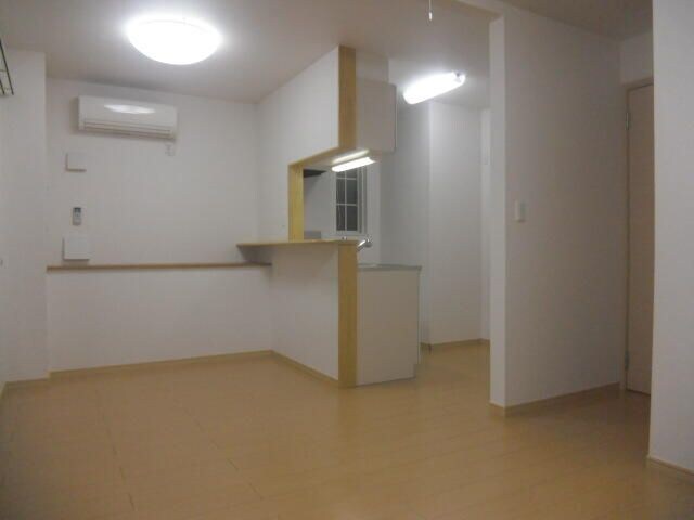 サニーレジデンスの物件内観写真