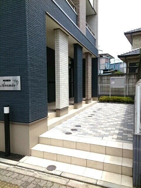 アヴニールの物件外観写真