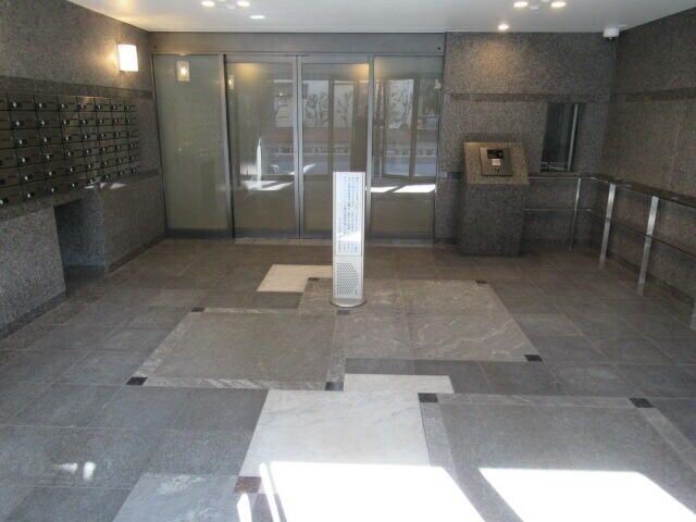 ルーブル西高島平の物件外観写真