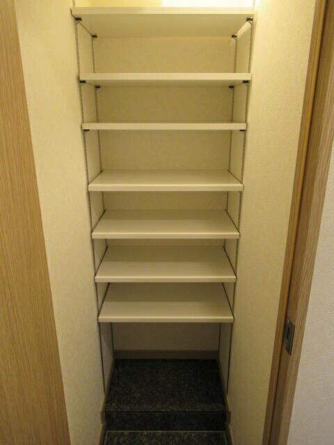 ルーブル西高島平の物件内観写真