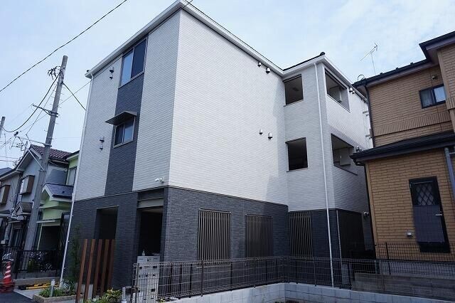 ネオ・グレイス　蕨の物件外観写真