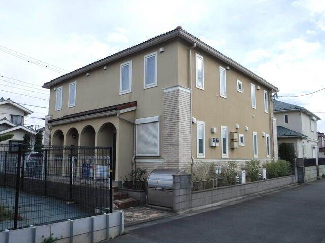 レフィナードの物件外観写真