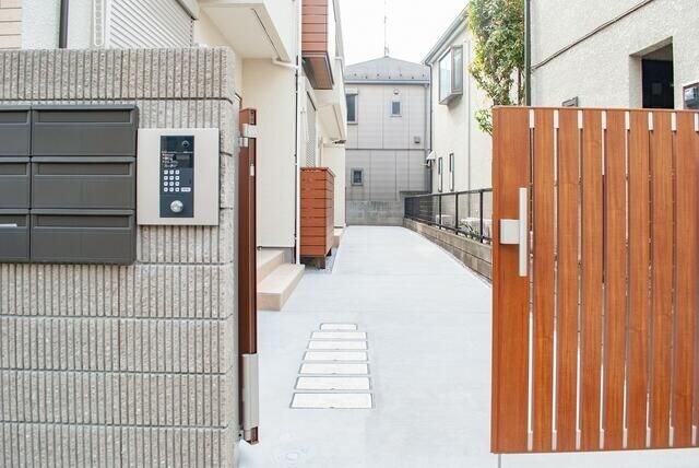 フォンターナ旭丘の物件外観写真