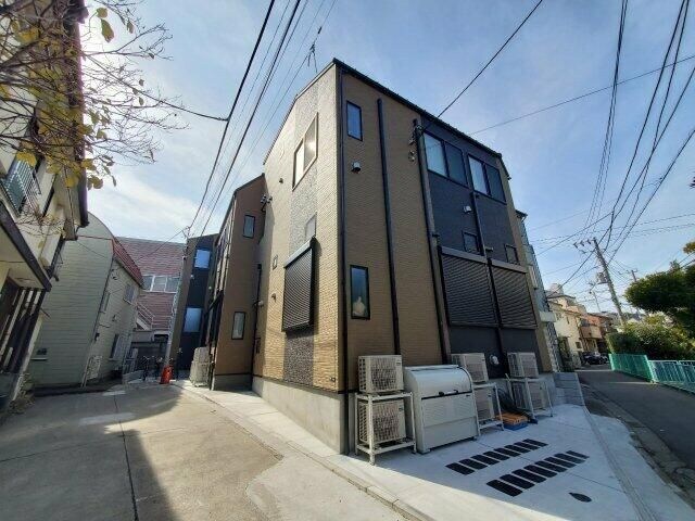 ハーモニーテラス上中里の物件外観写真