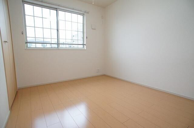 エミナンス南町の物件内観写真