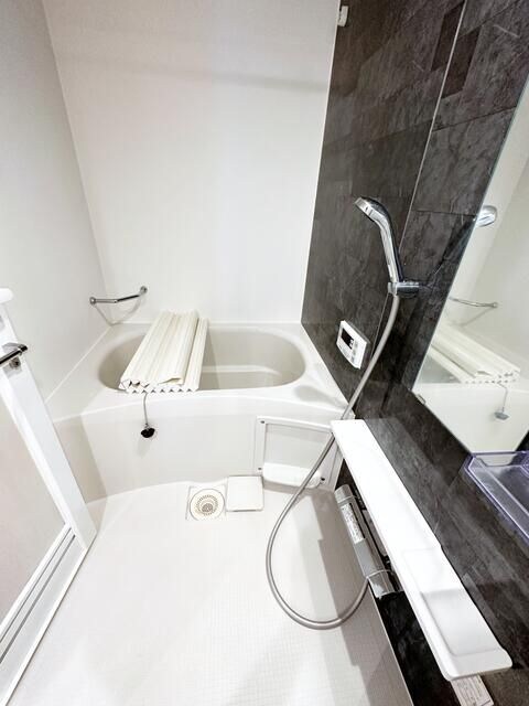 オモチアドオーヤマの物件内観写真