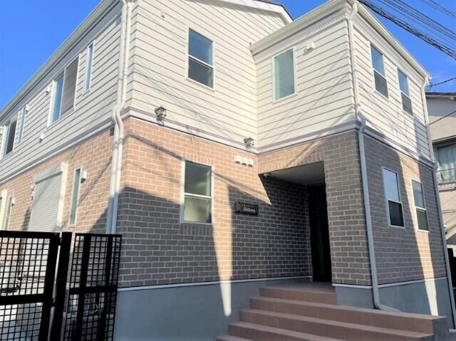 ゼルコーバの物件外観写真