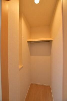 マーレーモンティーⅥの物件内観写真