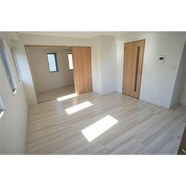 ピークサイドレジデンス早稲田の物件内観写真