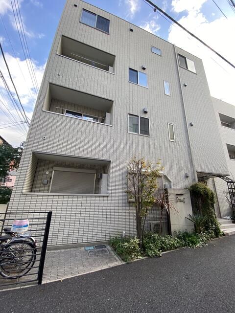 初台駅 徒歩5分 1階の物件外観写真