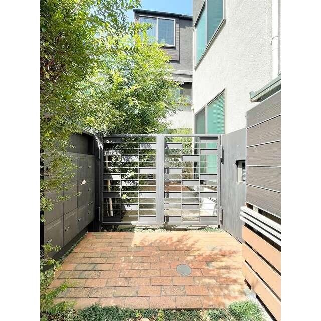 千歳烏山駅 徒歩7分 1階の物件外観写真