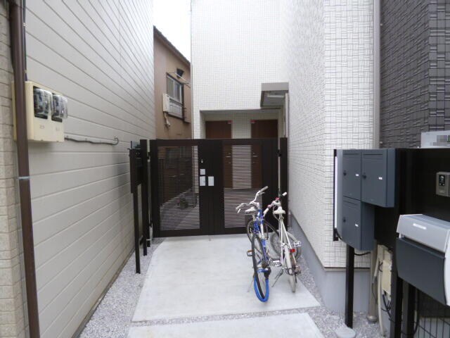 幡ヶ谷駅 徒歩11分 1階の物件外観写真