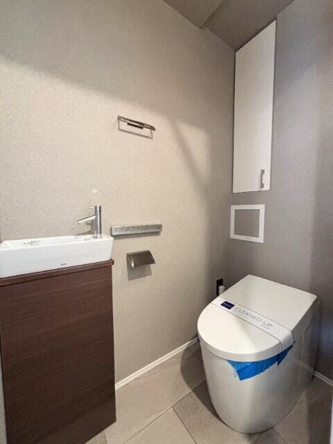 岩本町駅 徒歩3分 8階の物件内観写真