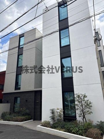 RARE代々木の物件外観写真