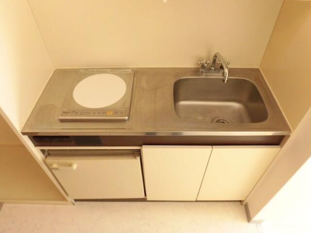 駒沢大学駅 徒歩8分 2階の物件内観写真