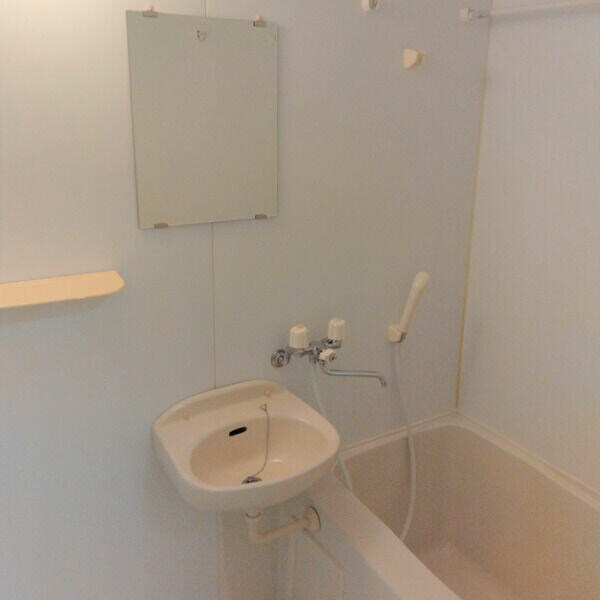 三軒茶屋駅 徒歩12分 2階の物件内観写真