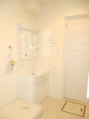 目黒駅 徒歩14分 1階の物件内観写真