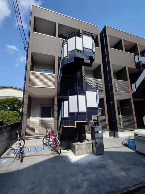 中板橋駅 徒歩3分 2階の物件外観写真