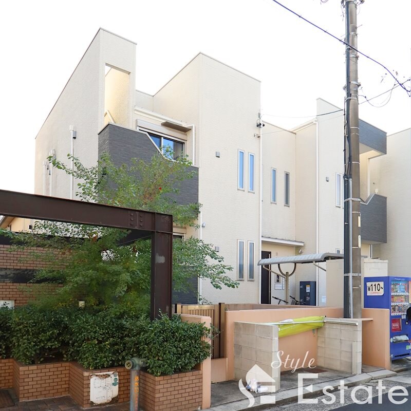 Grandtic Residence堀田の物件外観写真