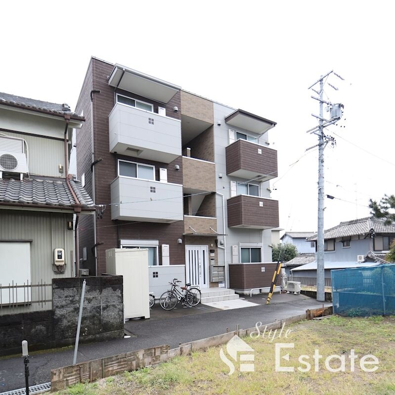 アリビオの物件外観写真