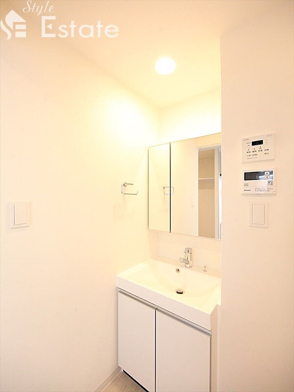 ラグゼナ上前津の物件内観写真