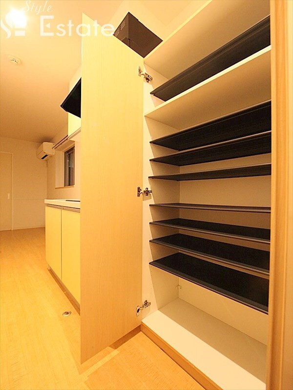 Casa Avenue Tsurumaiの物件内観写真