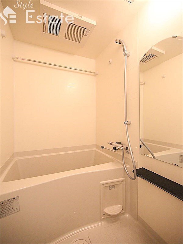 ディアレイシャス浅間町IIIの物件内観写真