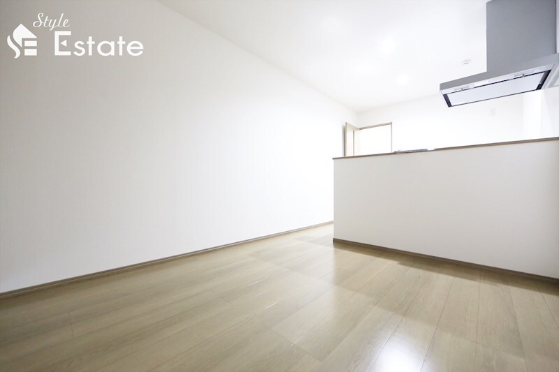 コンフォール鳴浜の物件内観写真