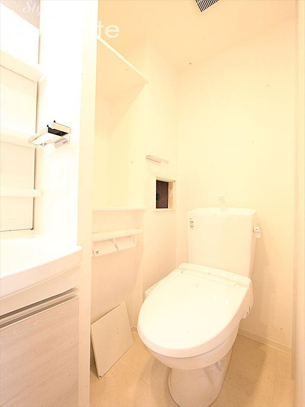 ルネフラッツ庄内通駅前の物件内観写真