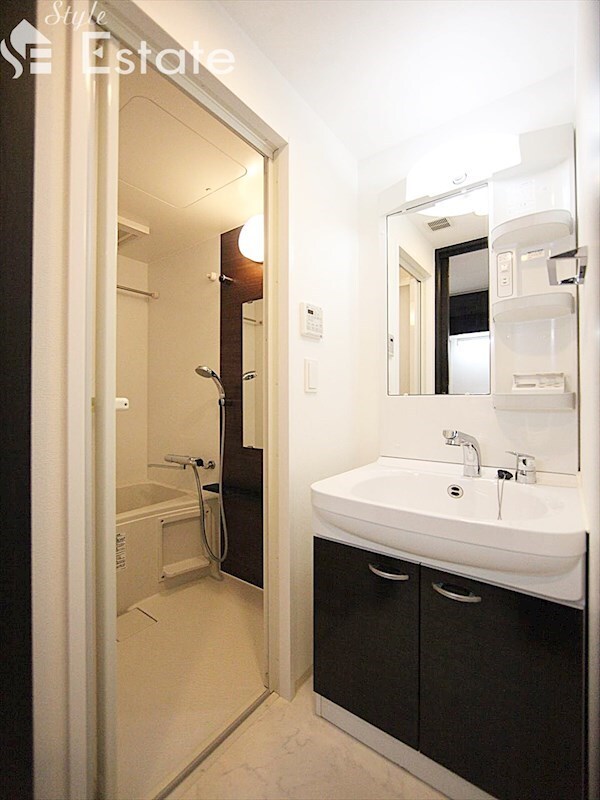 エステムコート名古屋金山ミッドクロスの物件内観写真