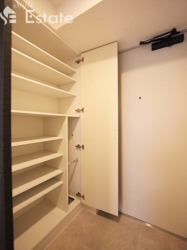 エステムコート名古屋金山ミッドクロスの物件内観写真