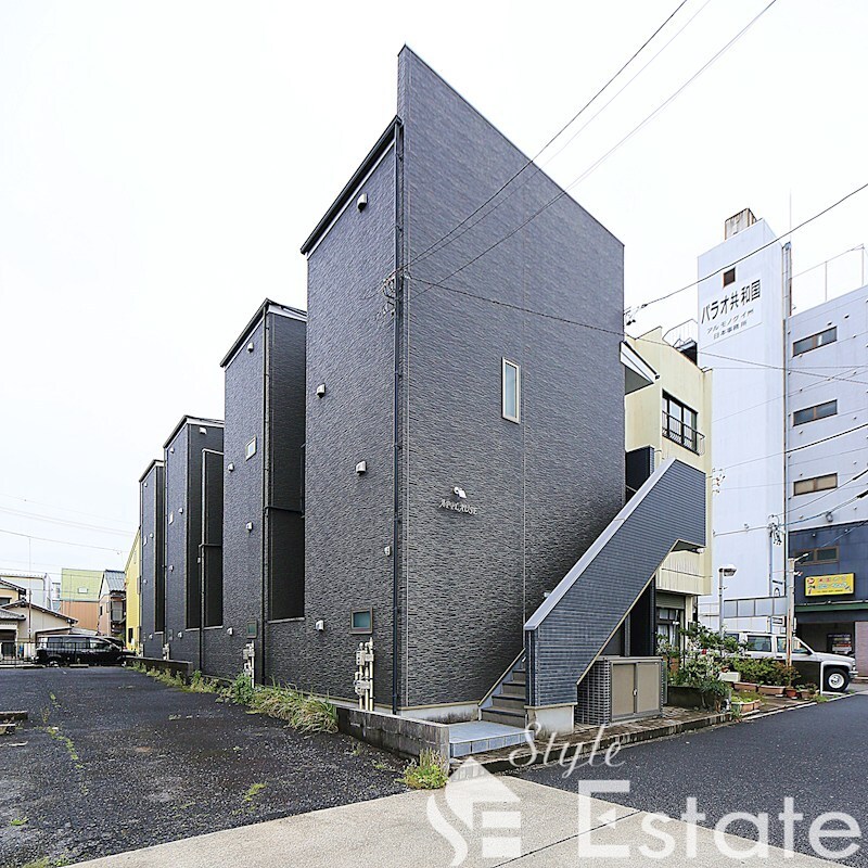 アプローズの物件外観写真