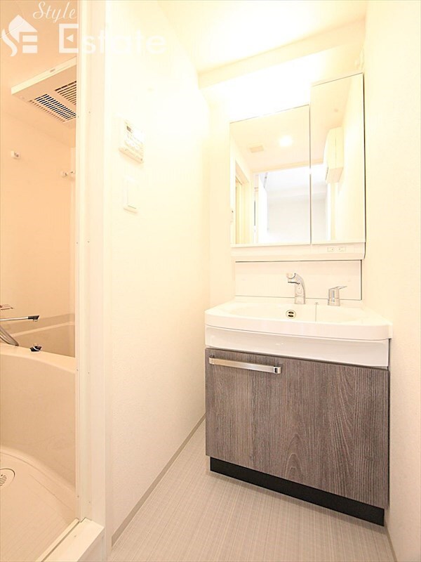 プレサンス上前津エレスタの物件内観写真