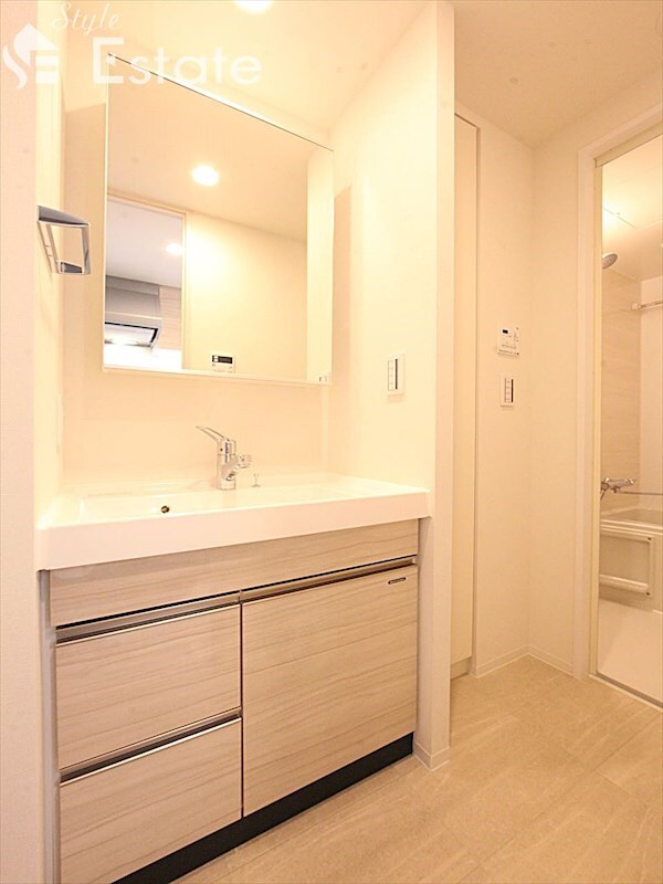 ラフィシア上前津の物件内観写真