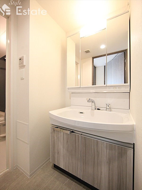 プレサンス名駅南エディフィスの物件内観写真