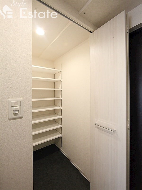 プレサンス名駅南エディフィスの物件内観写真