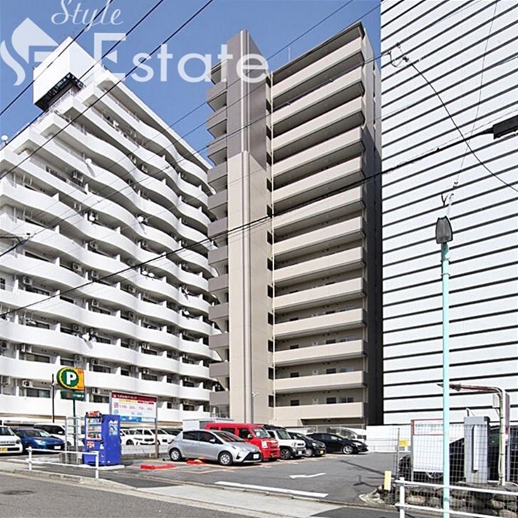 シュトルツ栄の物件外観写真