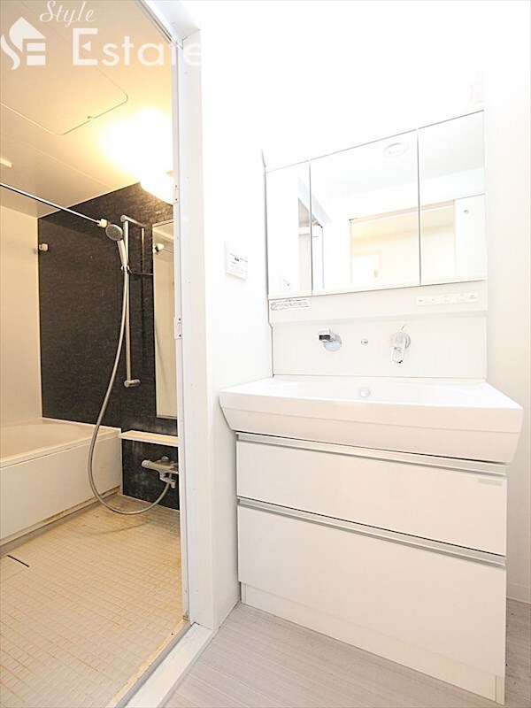 シュトルツ栄の物件内観写真