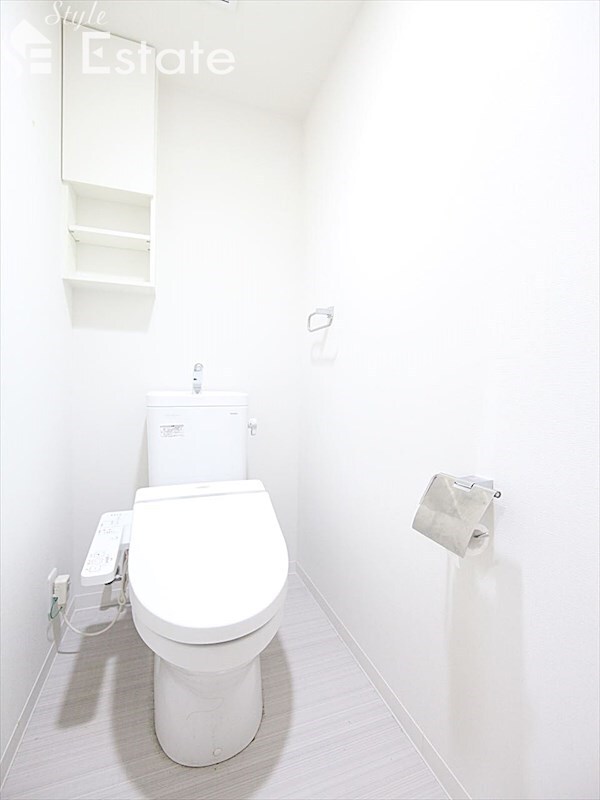 シュトルツ栄の物件内観写真